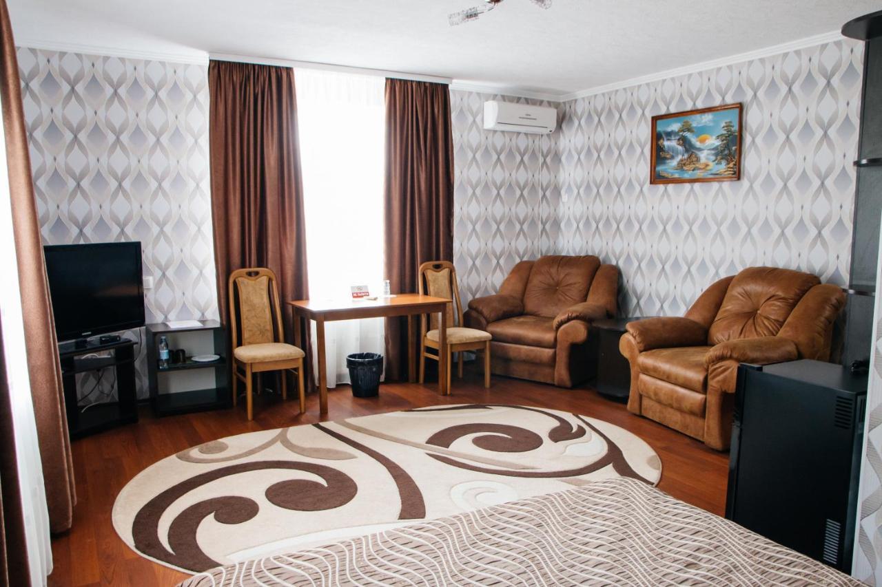 Гостинний Двір "Марія" Hotel Kropyvnytskyj Eksteriør billede
